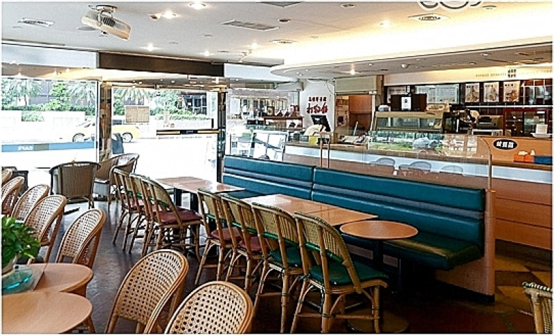 多倫多咖啡新光店-苓雅區自強三路6號