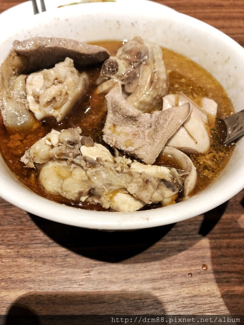 阿圖麻油雞 全台最好吃的麻油雞，博愛路旗艦店開幕了，排隊店，你一定要吃（內有完整菜單）。