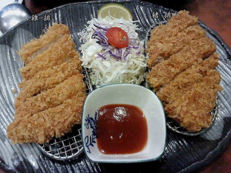 新堀江咖哩工坊-新興區文橫二路143巷29號1樓