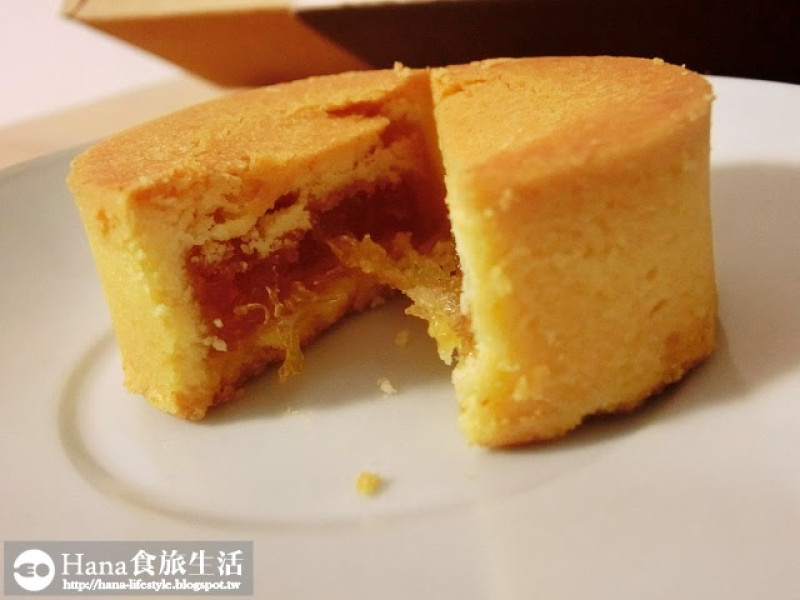 
吳寶春 無嫌鳳梨酥 | 中秋禮盒首選 純鳳梨內餡 鴨蛋餅皮 以母親之名 重現台灣50年代的酸甜 (蛋奶素)
