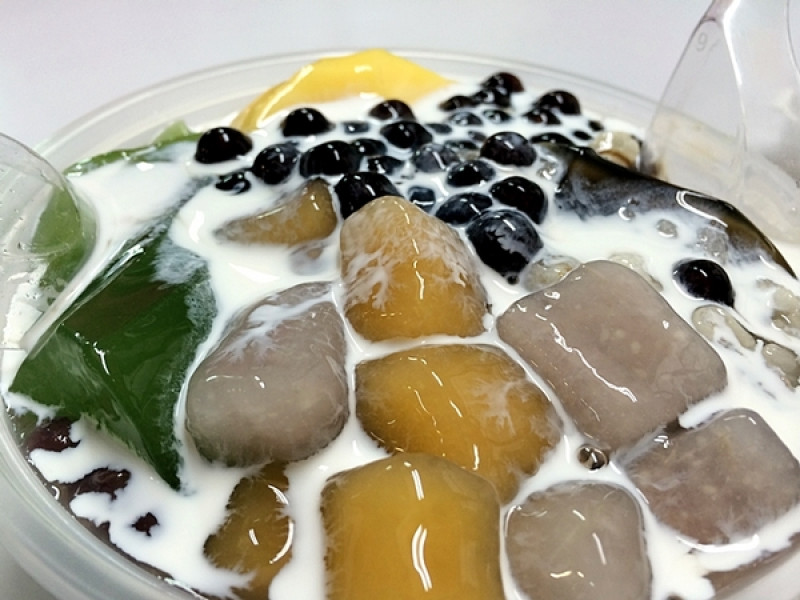 高雄【冰鑽QQ凍圓】誇張了!一碗35元的凍圓 料竟然這麼豐富 鼎山夜市排隊美食              