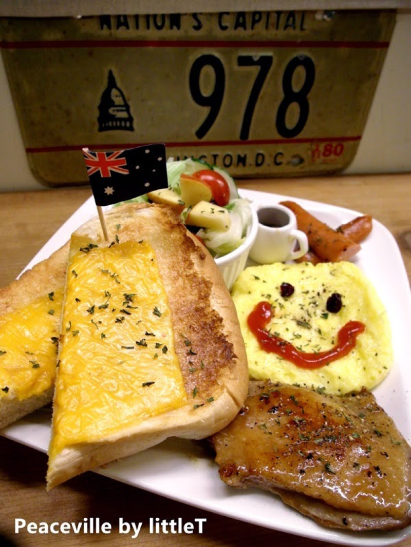 [食記] 基隆‧ 自由之丘Peaceville  用心調製的現打果汁咖啡店