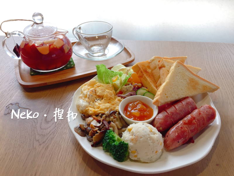 【台北美食】笠山咖啡廳：安心享受自製美味早午餐＆推薦手工甜點｜關渡下午茶 、 手工鳳梨酥