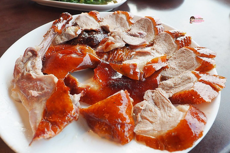 【高雄│仁武】仁武烤鴨│超人氣排隊名店，假日可賣上千隻烤鴨！有現場座位+附停車場