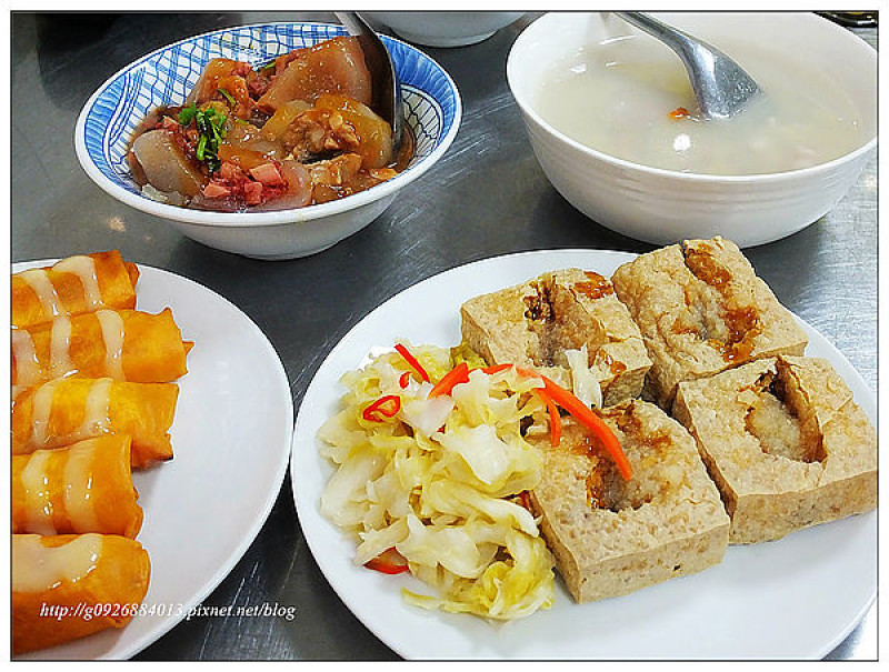 【台北】大安區。捷運六張犁站。巷弄美食。台灣小吃「盛記」港式脆皮臭豆腐