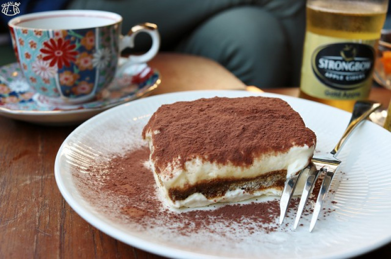 【台南永康區】St.1 Cafe / Work Room 工業風咖啡廳-手沖咖啡．提拉米蘇．蘋果酒