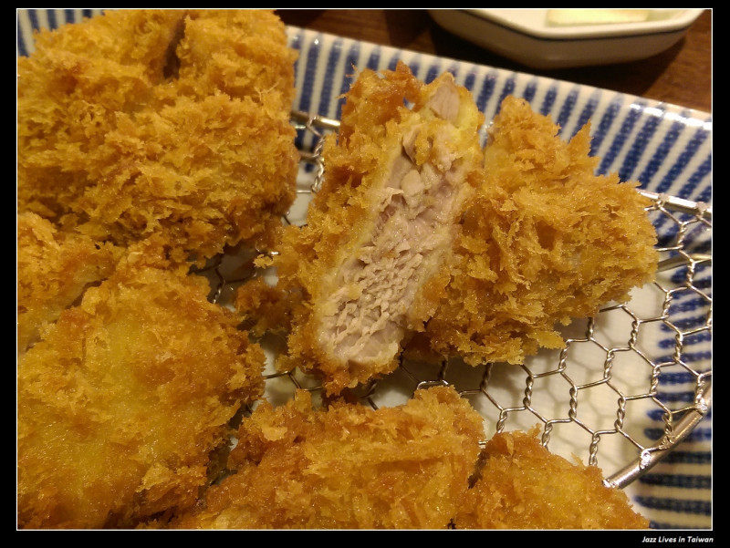 [銀座杏子豬排] 台北火車站二樓能吃到的美食大推薦~