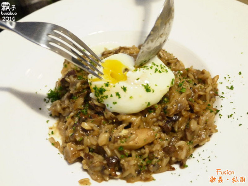 隱藏在巷弄內的義法料理「Fusion融義‧私廚」，海大蝦跟鱸魚好威~        
      