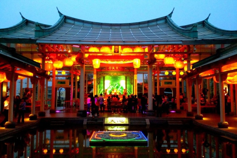 旅行｜鹿港 玻璃媽祖廟