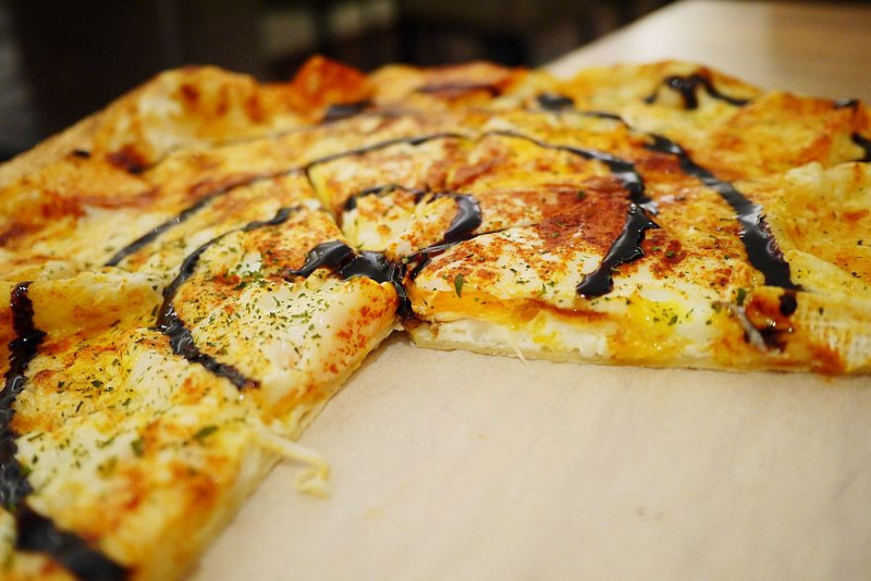 【台北】中正 上菜囉Viva la fete法式餐廳‧平價美味法式料理‧大推香濃起士薄脆比薩♡