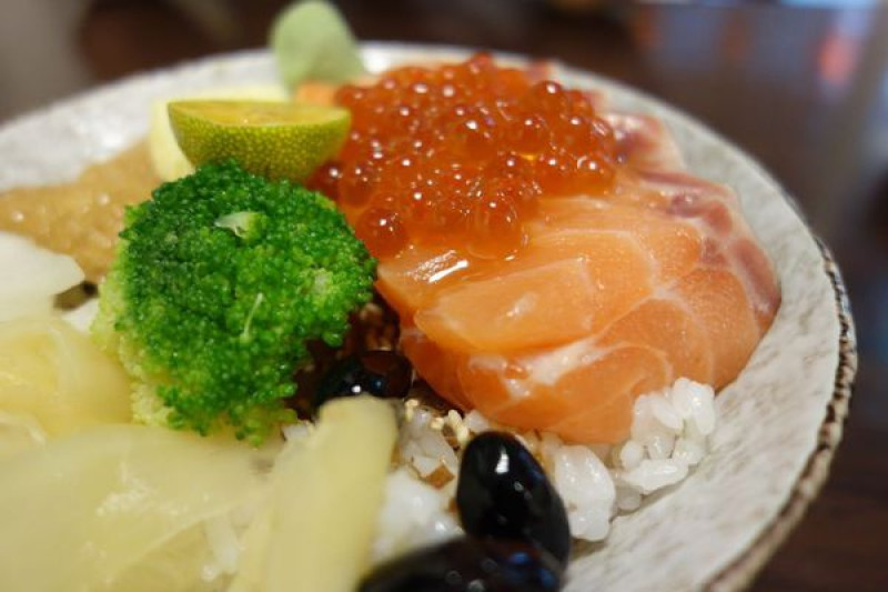 海作壽司屋~又一間C/P值很高的丼飯(有推~)