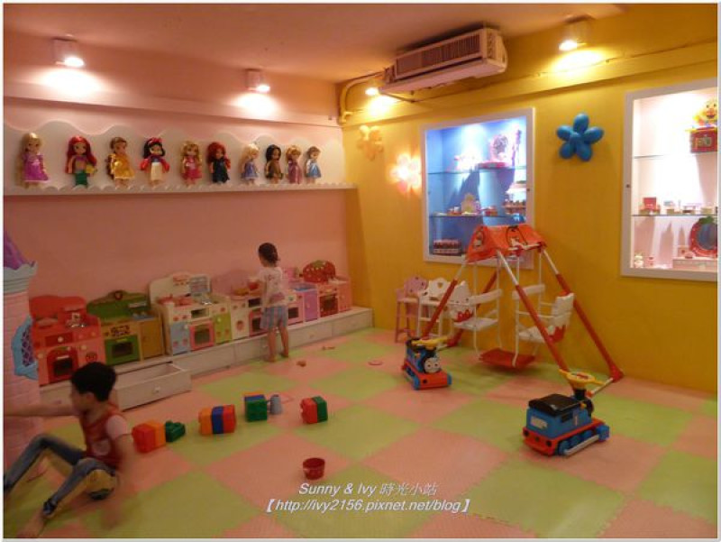 【中和食記】伊莎貝拉風情館（永安分店）。擁有公主風的遊戲間
