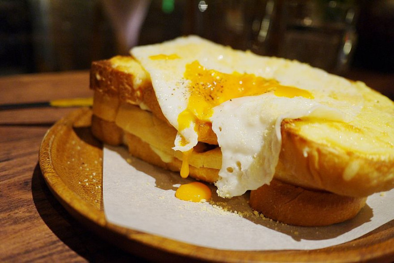 【台北】東門 溫床NEST 城市中溫暖靜謐的小角落‧烤克太太三明治‧咖啡廳‧輕食‧甜點‧下午茶♥♥♥