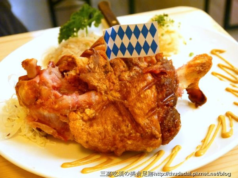 [脆皮食記] 台北大安－巴獅子德國餐廳~停不下來的豬腳