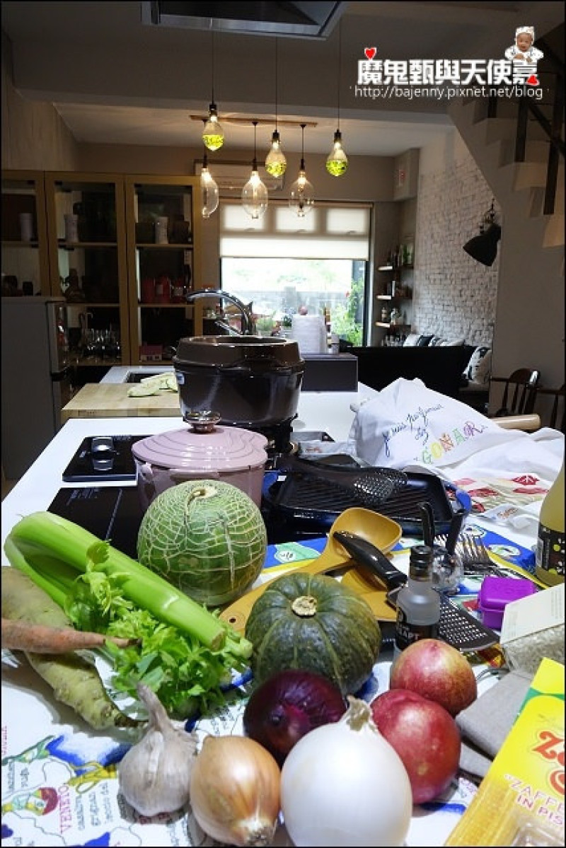 《宜蘭五結民宿景點》小巷弄5號~老宅改建民宿．一天只接待一組客人，夢幻廚房煮好料吃大餐！