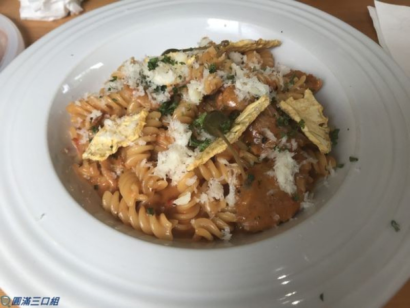 【食記】高雄新興_No.4 Pasta 義大利麵肆號商行@四大天王的麵條爭霸 今天你PICK誰