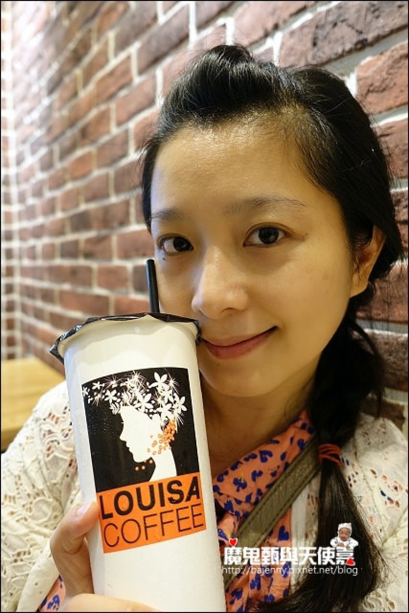《小姑食記》捷運板南線/新埔站新開店~Louisa Coffee路易莎咖啡．平價早午餐單品手沖咖啡