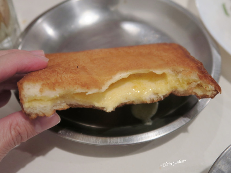 桃園 中壢 小香港港式小吃~香噴噴茄底麵炸雞&流沙西多士