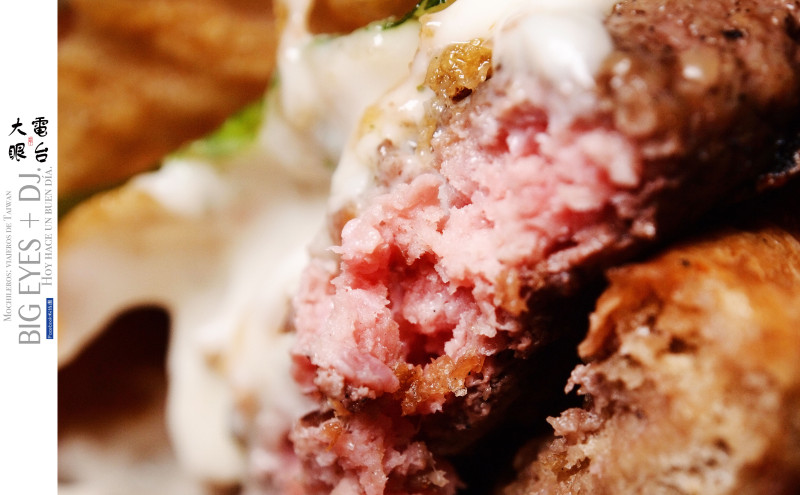 台北『BSB美式餐廳 ▪ 歡樂聖誕餐』＊微醺酒食║大眼電台