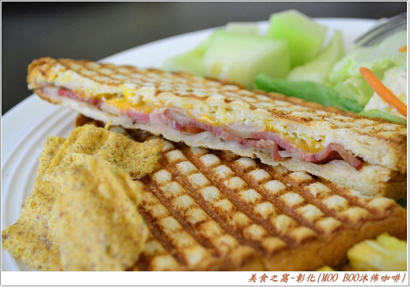 出乎意料的美味輕食，加上精選咖啡豆的用心，就算是小店也是一樣要大推!!