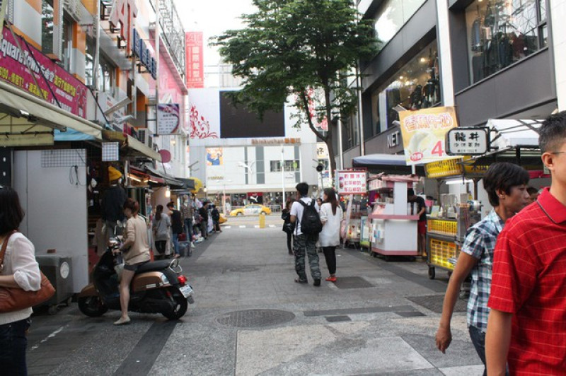 體驗久聞已久的零.義 O-one 液態氮.創意手工冰淇淋