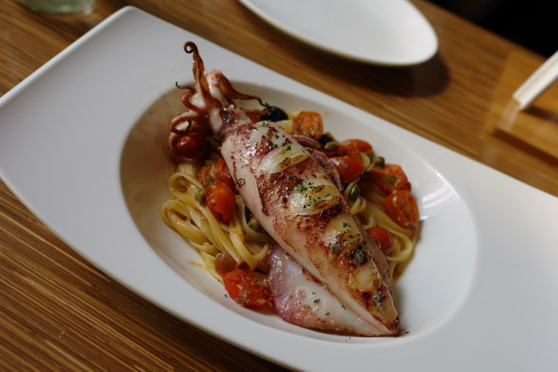 台中美食。鹽與胡椒--名過其實的美味--飢餓行銷的影像--網路掘起的傳說--或是不同等級對美味的需求