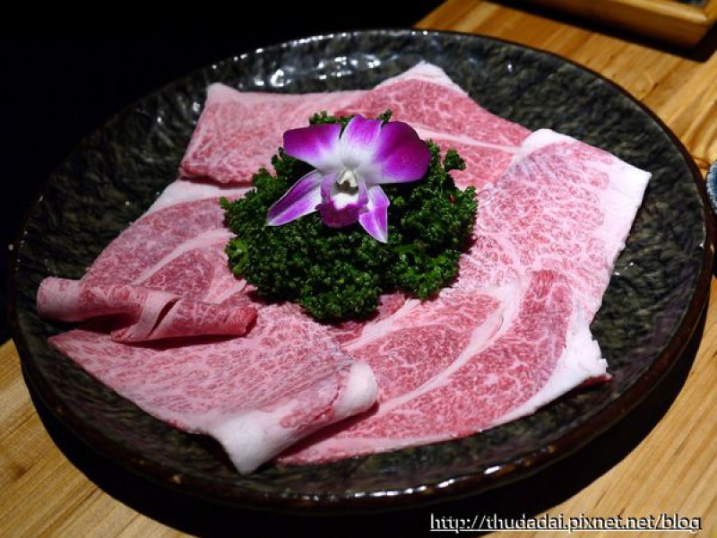 [鍋物食記] 台中－暮藏和牛鍋物~日本和牛抵台