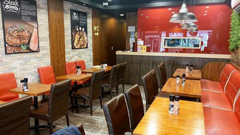 大勝名店的實力！網路評價４.４顆星！吃過的人都讚不絕口，一致給予爆高評價的巷弄美食餐廳！隱藏在巷弄裡