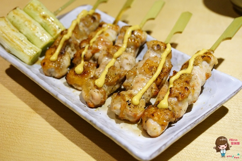 【食記】台北士林 鳥哲 燒物專門店 芝山站 日式串燒 台灣桂丁雞 多層次口感 美味好吃