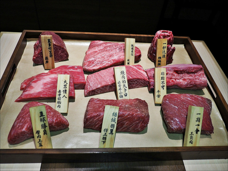 [台中] 樂軒和牛專門店-台中和牛燒肉推薦 電話訂位單點和牛自己烤點三盤一盤免費還有神秘優惠