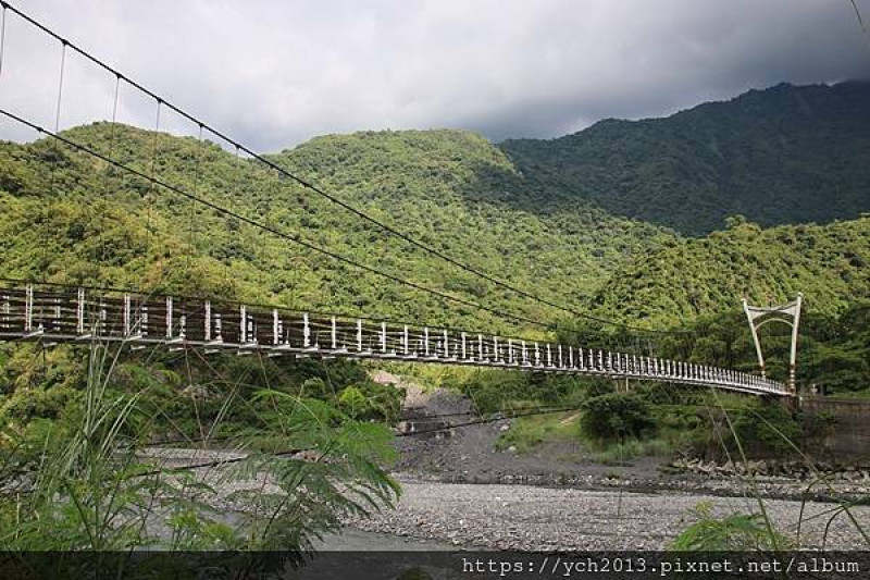 高雄茂林景點／情人谷吊橋與瀑布／茂林遊客中心紫蝶3D視聽館