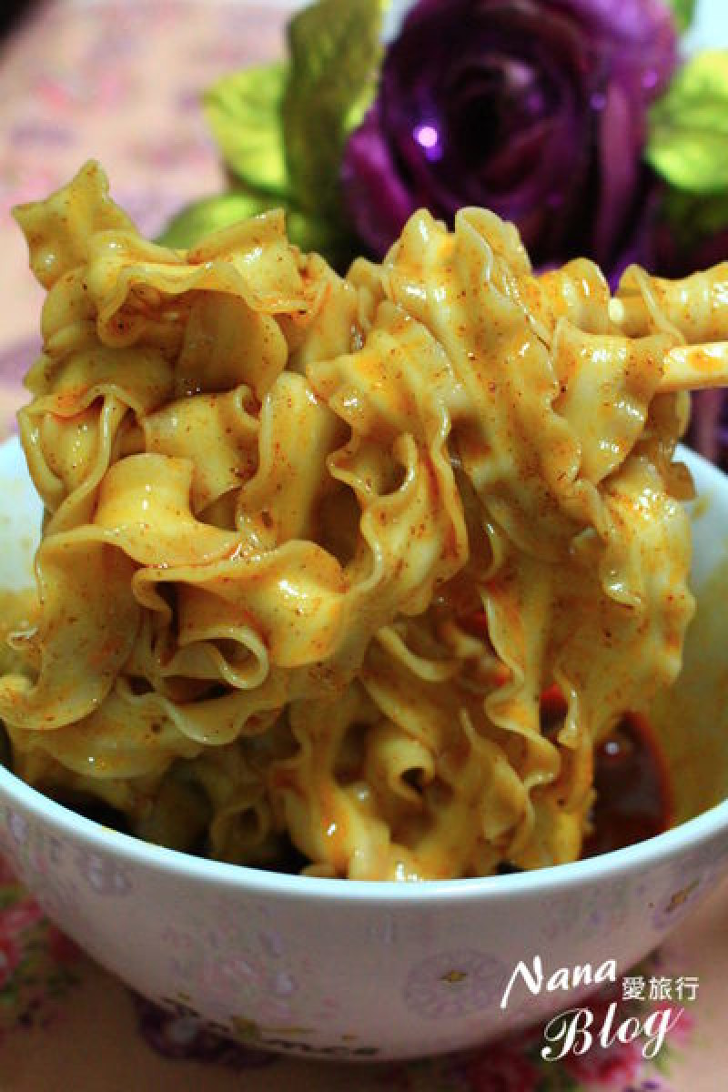 主廚麻辣底醬、大紅袍麻辣底醬、台式麻辣底醬。天外飛鮮-麻辣鍋湯底醬