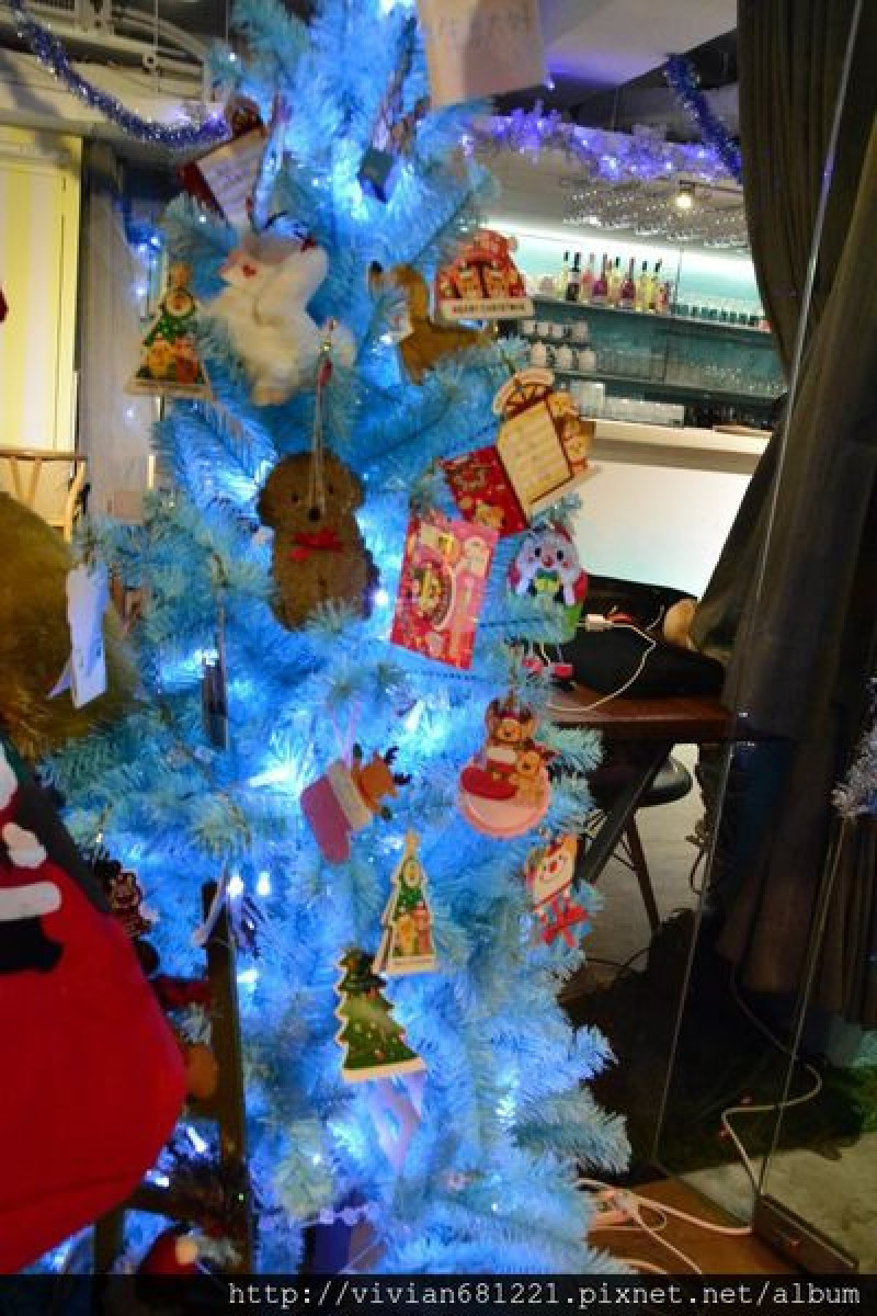 [美食。松山區]  2014 的聖誕節，陪我的不是聖誕老人而是艾紗公主 ~ La Vida Loca 瘋狂人生