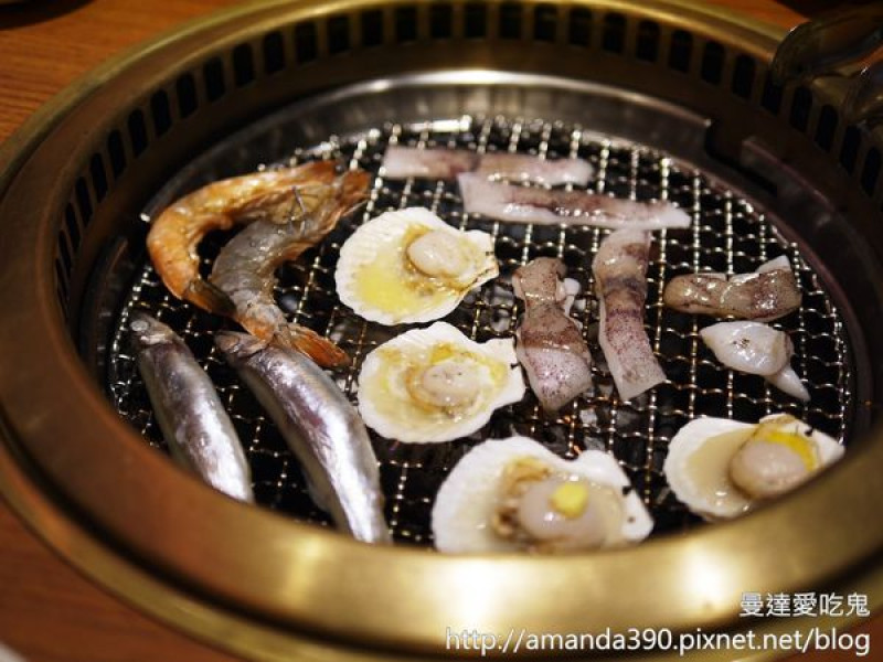 【台南食記】東區 牛角日式炭火燒肉(南紡夢時代) ● 口袋小朋友出走記 ❤❤