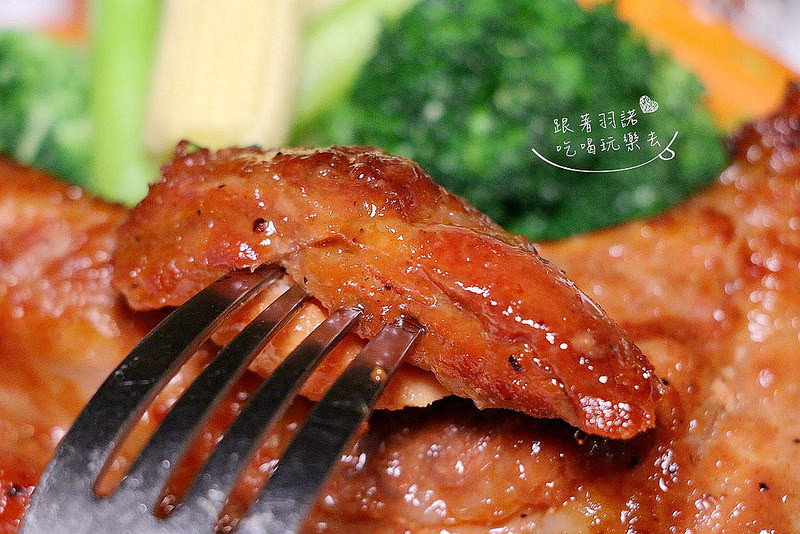 【羽諾食記】『Cafe at Alessi Store(板橋大遠百)』❤義大利麵 排餐也能吃得如此享受❤捷運板橋站美食推薦