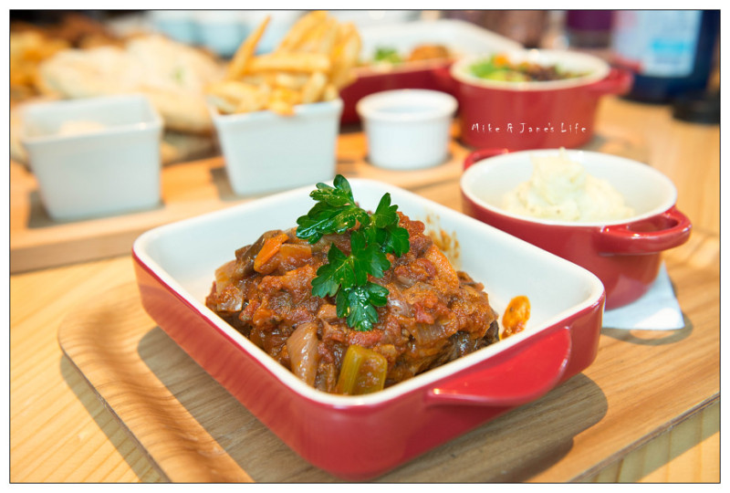 (食記)雷蒙小酒館Taverna Del Ray｜聚餐慶祝好選擇 / 內湖科學園區/陽光村/港墘站美食＠麥仔の生活日記