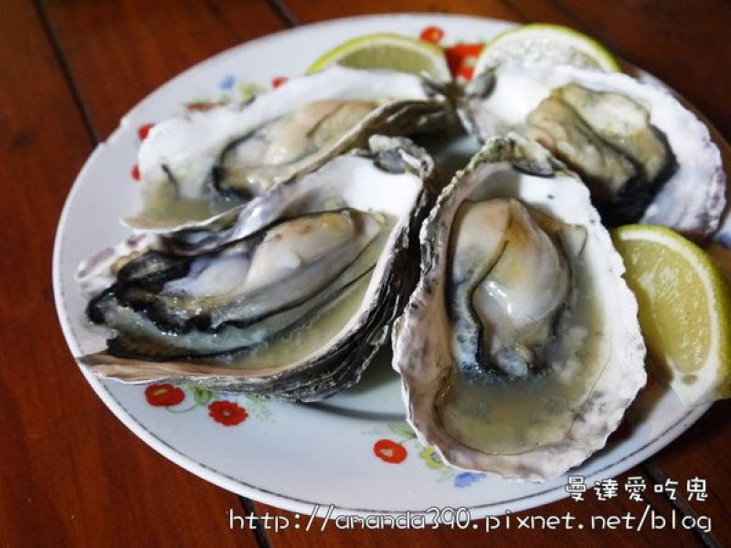 【台南食記】東區 府城騷烤家 ● 酥香雞翅 oh my love ● 溫刀情人餐好另類！ ❤❤