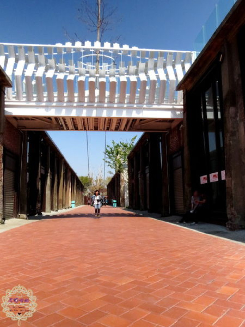 （邀約）2015.02.25 -【高雄】NOW&THEN bye N.Y.B.C.　等待著輕軌完工後的絕美海景、啜飲咖啡、品嚐佳餚、享受有如南洋島嶼般溫暖的陽光　無價！！！