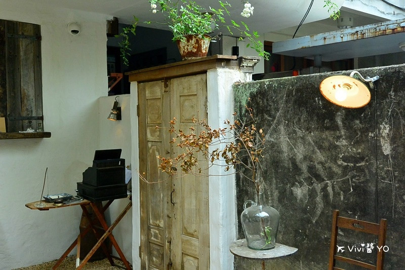 台北中正區 捷運中正紀念堂站 香色 時空錯亂中古歐洲風格下午茶美食