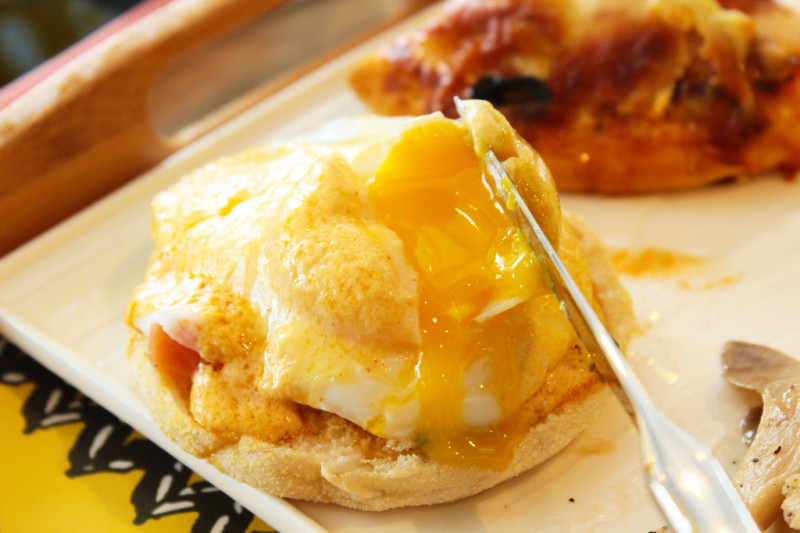 【高雄早午餐/下午茶】史努比陪你吃飯的 查理布朗咖啡廳(建議預約前往)