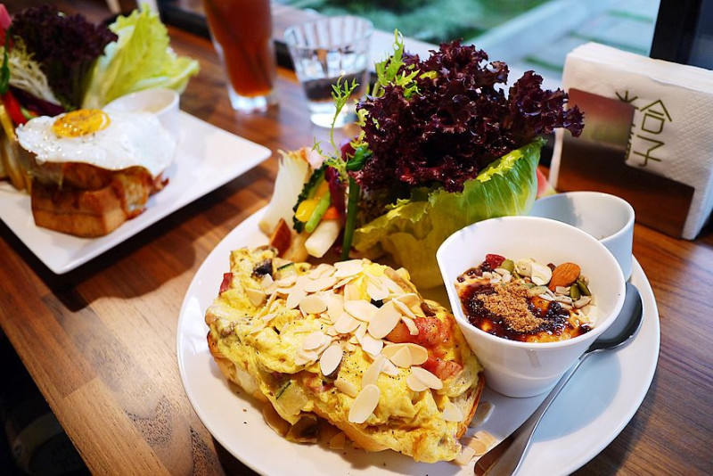 【台北】南京復興 Daylight光合箱子 近期最愛*從台南紅上來的工業風健康豐盛早午餐‧咖啡廳♥♥♥