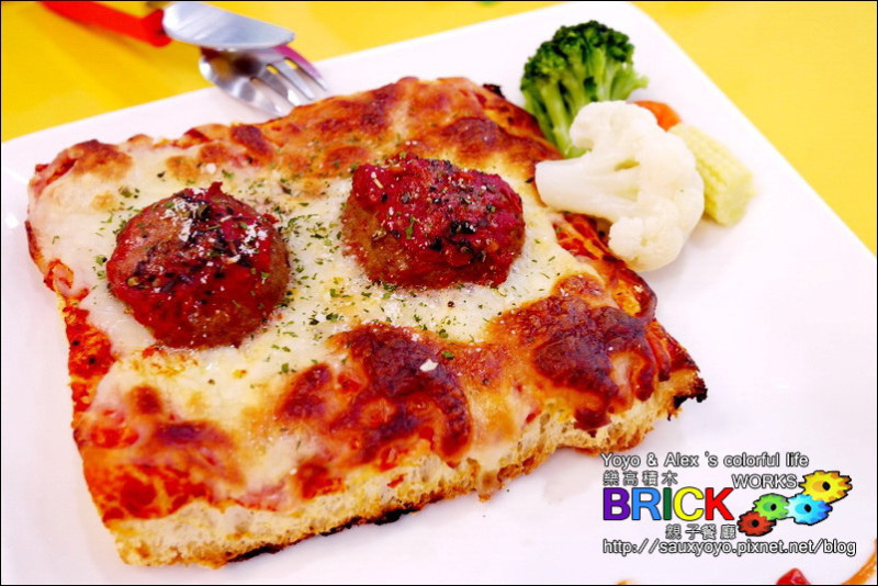 【台北】BRICK WORKS樂高餐廳 (中和環球店) ~ 大人小孩瘋樂高 好吃又好玩親子餐廳