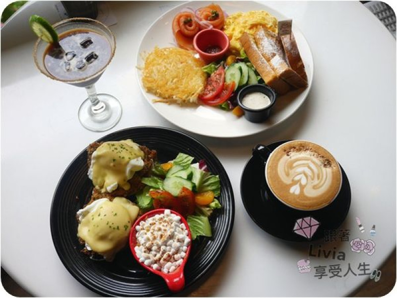 美食。餐廳│ 台北大安區 科技大樓捷運站 三隻貓頭鷹3owls c＠fe (和平店) 美式複合式飲食 夢幻餐廳  ❤跟著Livia享受人生❤