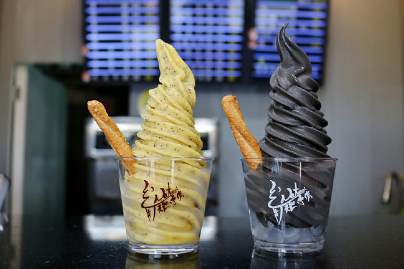 【宜蘭美食】蘇澳 Natural 天然.手作-有趣的墨魚冰淇淋．水果冰沙推薦