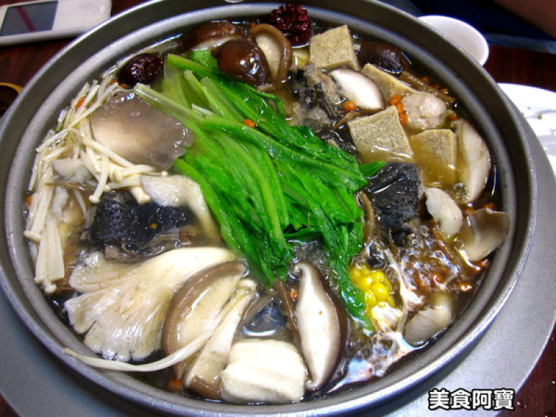 【新北市美食】黑色奇雞烏蔘雞春夏雙人套餐-帝王食補中興店