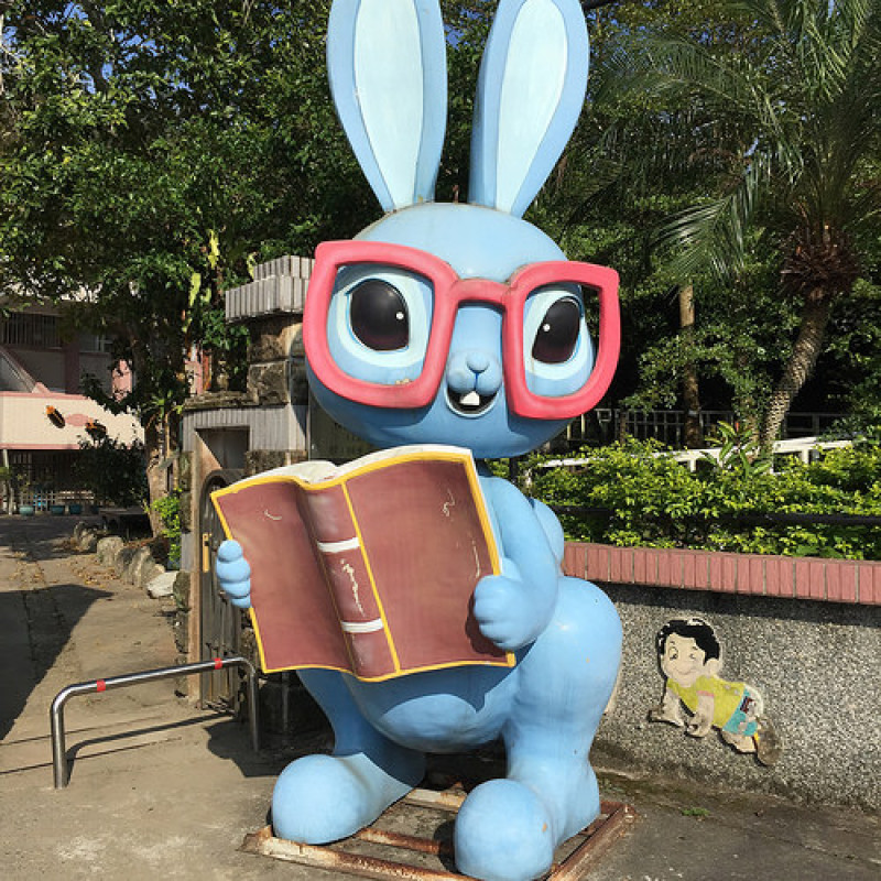 ☞【雲林 古坑】樟湖生態國民中小學 全台灣深山裡最繽紛學校 推薦景點