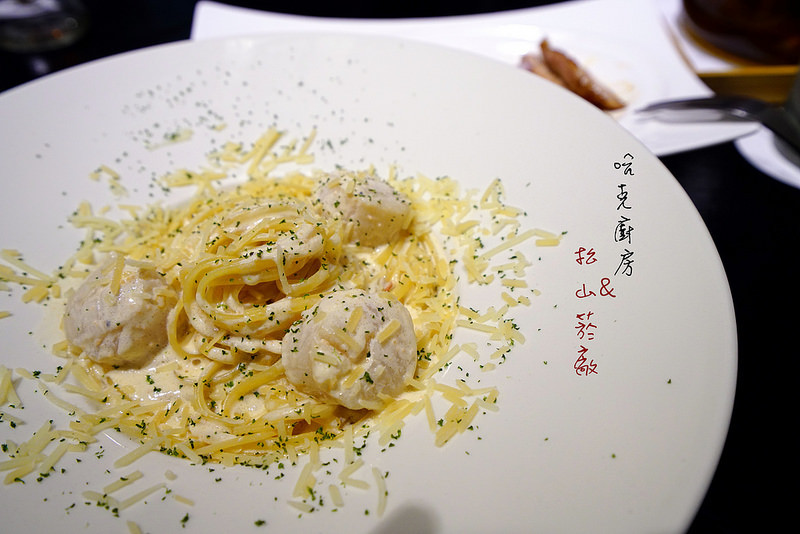 【信義義式】哈克廚房 Hack Bistro 松菸美食、燉飯、薄餅披薩！│松山菸廠│信義美食│統一阪急│ 