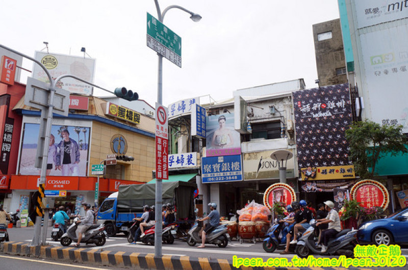 【台南-中西區】綜藝天王NONO打造的雞排!~饒舌天王 玖壹壹唱的"愛的總鋪師"..很好聽!《艋舺雞排》        
      