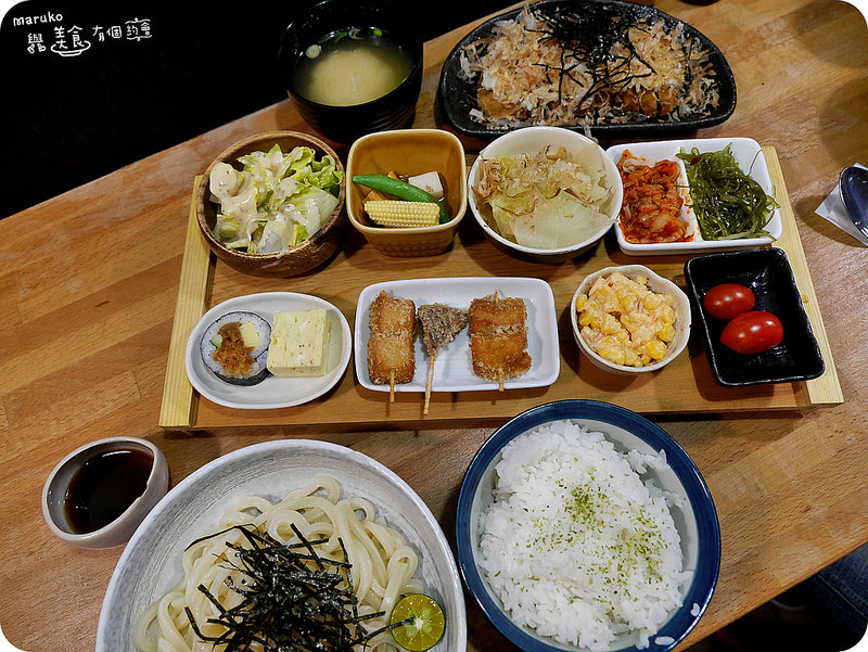 【小資族好滿足系列】日初食事百元定食小菜好吸睛/飲品湯品自助/不收服務費。新北市永和區