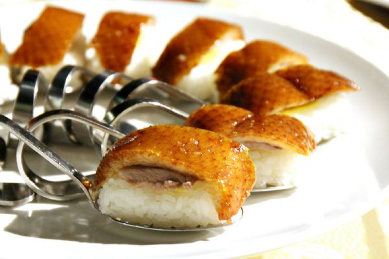 捷運周邊美食，南京三民站，礁溪庄櫻桃谷_京華城